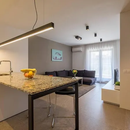 Apartament ✬2 ➀br Aprts✬ Business+mall+metro Station+elevator *